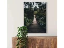 Bricoflor Bild Mit Hängebrücke Dschungel Leinwand Bild In Dunkelgrün Für Flur Und Schlafzimmer Regenwald Wandbild Im Hochformat* Wanddekoration