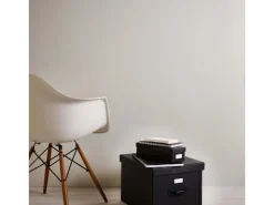 Bricoflor Weiße Tapete Einfarbig Badezimmer und Schlafzimmer Vliestapete in Creme Weiß Dezent Uni Vlies Wandtapete mit Vinyl Abwaschbar* Tapezierzubehör