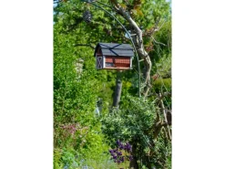 Dobar Vogelfutterhaus Katthult 31,5 cm x 22 cm x 24 cm Rot-Schwarz