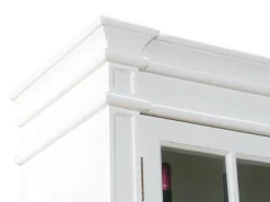 ebuy24 Amaretta 3-Türige Vitrinenschrank Antik Weiß Antik Patinert* Vitrinen