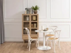 ebuy24 Aston Vitrinenschrank mit 2 Glastüren und 1 Schublade Weiß Geölt EichenDekor