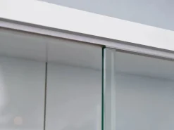 ebuy24 Comit Vitrinenschrank Wandhängend 2 Glastüren Weiss