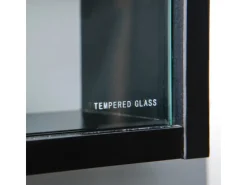 ebuy24 Comit Vitrinenschrank Wandhängend 2 Glastüren Weiss Schwarz* Vitrinen