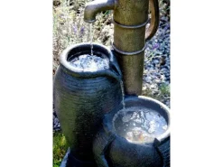 Dobar Großer Design-Gartenbrunnen mit Handpumpe 47,5 cm x 38,5 cm x 84 cm