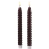MARELIDA LED Stabkerzen Twist Tafelkerzen Gedreht Echtwachs Flackernd 25cm Timer Rot 2St