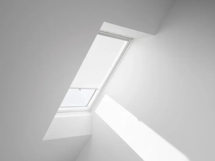 Velux Sichtschutzrollo mit Haltekrallen RHL 100 1028* Rollos|Raffrollos
